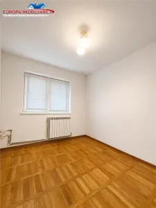 Apartament 4 camere de vanzare zona Alunisului -Tulcea - foto 6