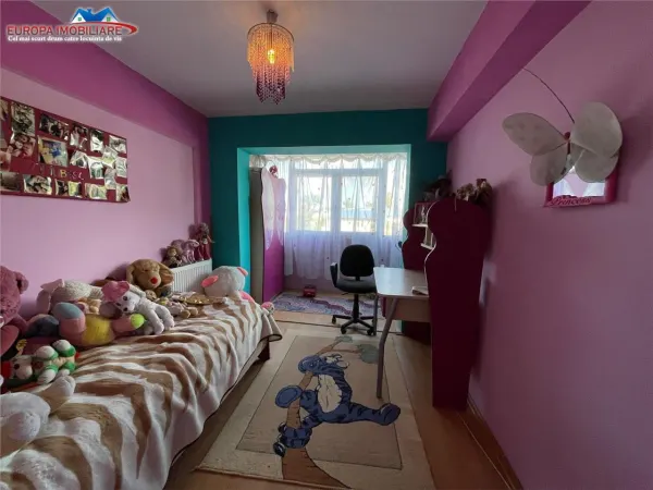 Apartament 4 camere Tulcea - poza 1