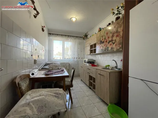 Apartament 4 camere Tulcea - poza 2