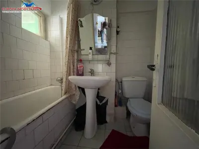 Apartament cu 4 camere de vanzare zona Vest -Tulcea - foto 3
