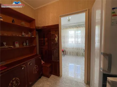 Apartament cu 2 camere de vanzare zona 23 August Tulcea - foto 5