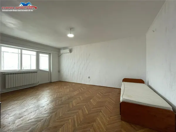 Apartament 4 camere Tulcea - poza 2