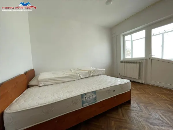 Apartament 4 camere Tulcea - poza 6