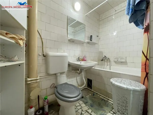 Apartament 4 camere Tulcea - poza 10