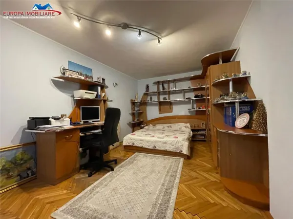 Apartament 3 camere Tulcea - poza 4