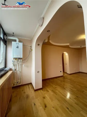 Apartament 3 camere Tulcea - poza 1