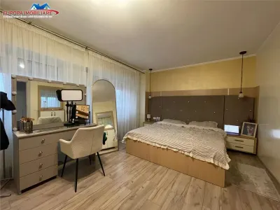 Apartament 3 camere de vanzare zona ultracentrala Tulcea - foto 7