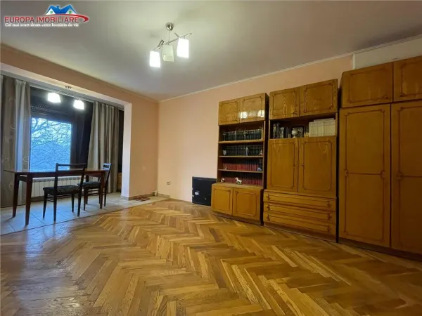 Apartament 3 camere Tulcea - poza 2