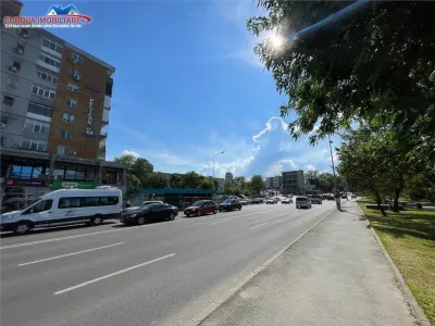 Spatiu comercial de inchiriat zona Pelican Tulcea - foto 3