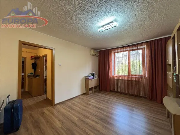 Apartament 3 camere Tulcea - poza 3