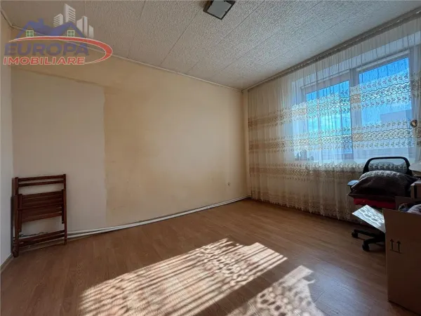 Apartament 3 camere Tulcea - poza 4