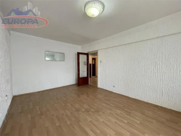 Apartament 4 camere Tulcea - poza 1