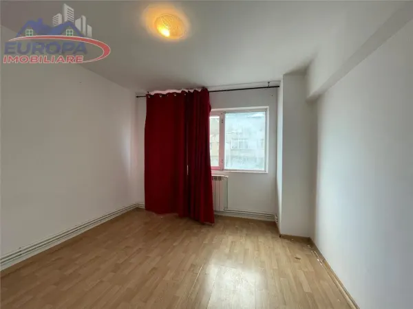 Apartament 4 camere Tulcea - poza 3