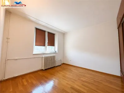 Apartament cu 2 camere de vanzare zona centrala- Tulcea - foto 3