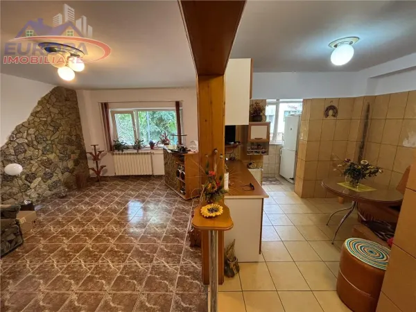 Apartament 3 camere Tulcea - poza 2