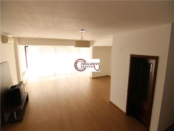 Apartament 3 camere București - poza 4