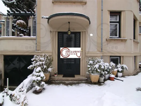Apartament 6 camere București - poza 1