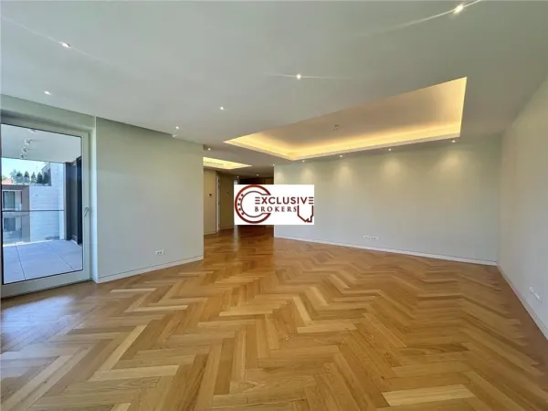 Apartament 5 camere București - poza 1