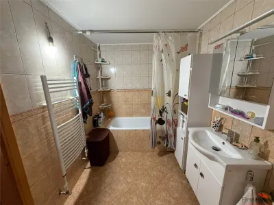 Casa P+M de vanzare in Odobesti 1.021mp teren - foto 17