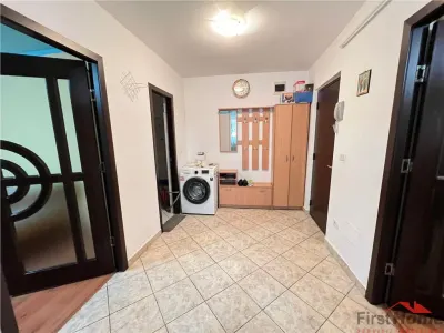 Apartament 2 camere, hol patrat, logie + balcon, zona Razboieni - foto 13