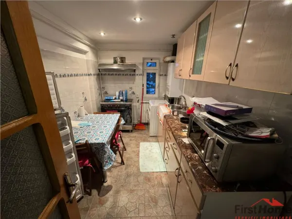 Apartament 3 camere Focșani - poza 1