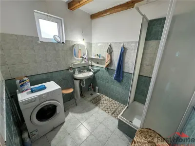 Casa demisol + parter de vanzare in Sat Vadu Rosca - Vulturu - foto 12