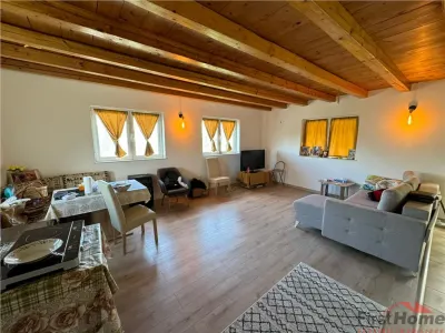 Casa demisol + parter de vanzare in Sat Vadu Rosca - Vulturu - foto 7