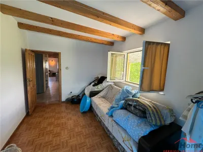 Casa demisol + parter de vanzare in Sat Vadu Rosca - Vulturu - foto 9