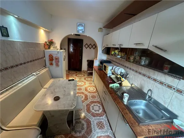 Apartament 3 camere Focșani - poza 2