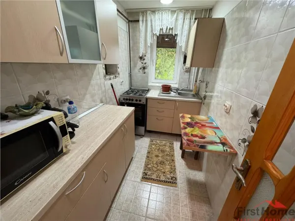 Apartament 4 camere Focșani - poza 1