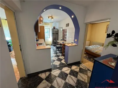 Apartament 2 camere, 54mp, etaj 4 cu acoperis - Central - - foto 12