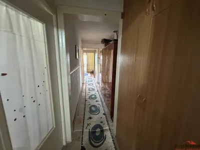 Apartament cu 4 camere de vanzare, zona liceul Pedagogic - foto 10