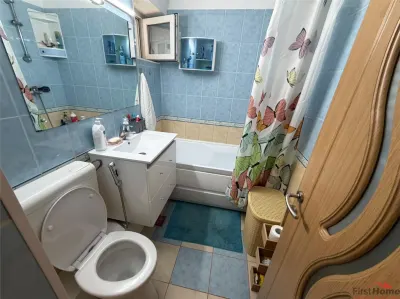 Apartament 3 camere, zona Ultracentrala , etaj 3 cu acoperis - foto 12