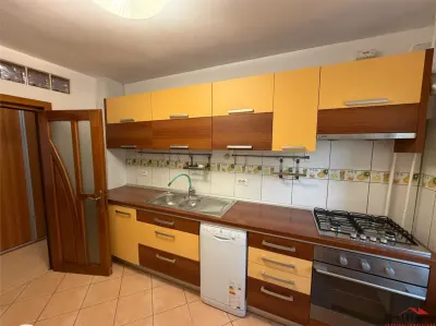 Apartament 4 camere,mobilat si utilat,etaj 3, zona Pompieri - foto 3