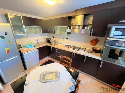 Apartament 4 camere, mobilat +utilat, CT, etaj 4, zona Primarie - foto 4