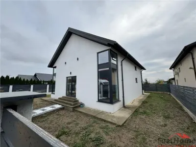 Casa P+M de vanzare in Campineanca (strada asfalata) - foto 3