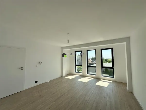 Apartament 3 camere Ploiești - poza 12