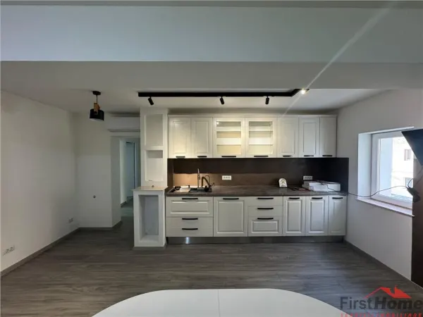 Apartament 3 camere Focșani - poza 1