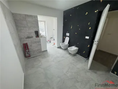 Ap 4 cam transformat in 3, et 1, renovat complet, zona Inspectoratul Scolar - foto 13