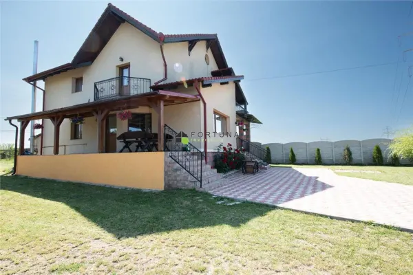 Casă 4 camere Sânpetru - poza 2
