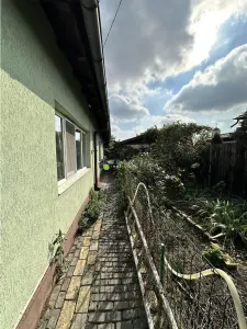 Casa de vanzare în zona linistita - foto 3