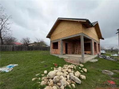 Casa la rosu din caramida de vanzare in comuna Carligele - foto 2