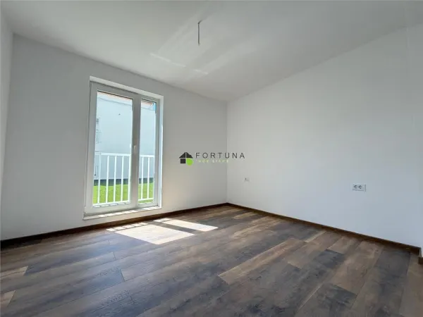 Apartament 3 camere Sânpetru - poza 3