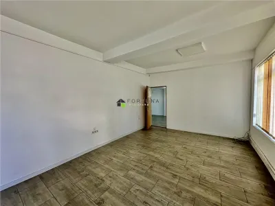 Spatiu Comercial de Inchiriat - foto 6