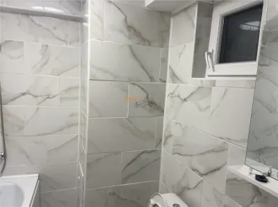 Apartament 3 camere , zona centrala Capela Militara , decomandat , renovat complet, liber - foto 18