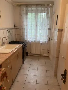 Apartament 2 camere , zona cartier Gara , etaj 1/4 , curat , liber , centrala termica individuala - foto 6