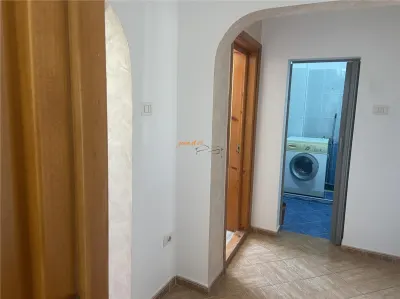 Apartament 2 camere , cartier Sud , decomandat , 43 mp, centrala termica proprie - foto 13