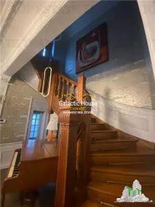 CASA SPECTACULOASA DOROBANTI CAPITALE PRETABILA FIRMA SAU REZIDENTA - foto 19