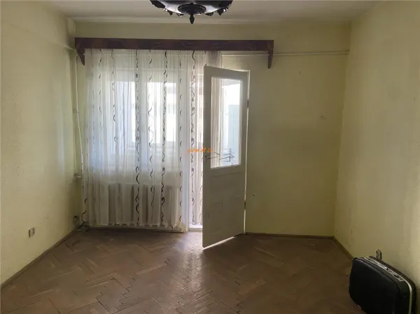 Apartament 3 camere Focșani - poza 4