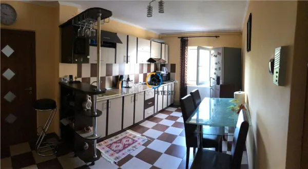 Apartament 3 camere Pitești - poza 2